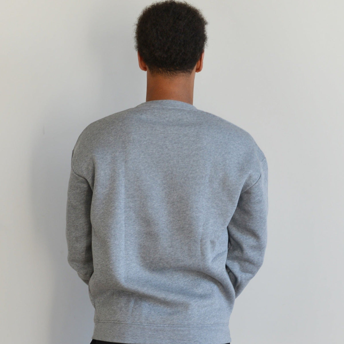 The Essential Crewneck Gray