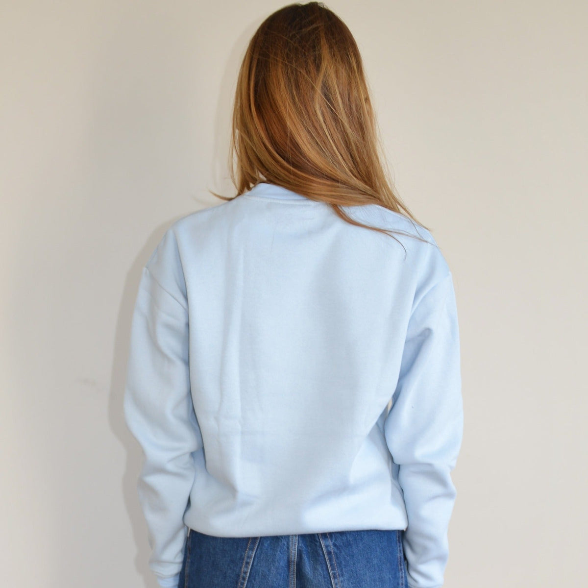 The Essential Crewneck Light Bue